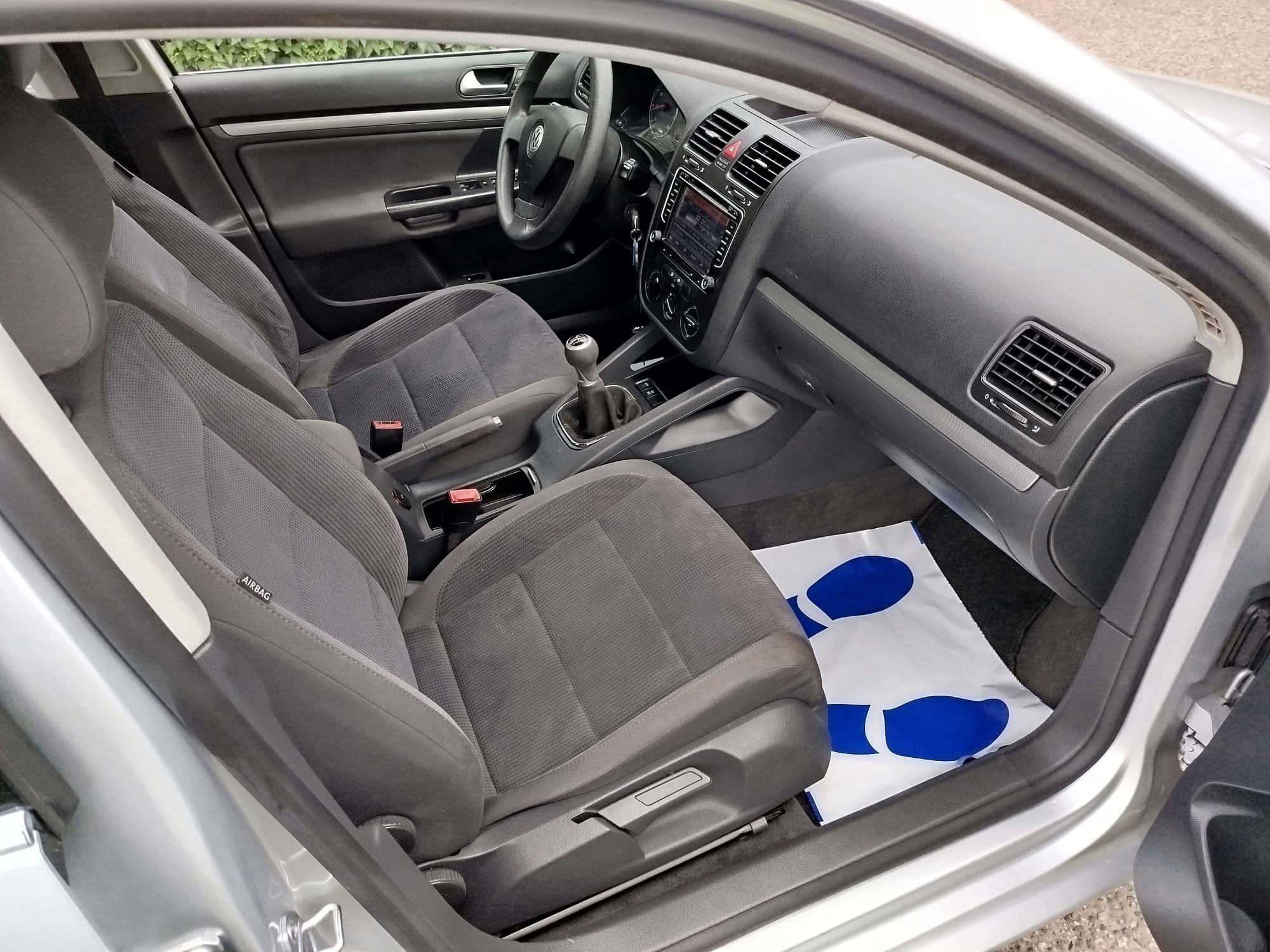 VW Jetta Golf V 1.6 Benzynka comfortline Zadbany Bezwypadkowy