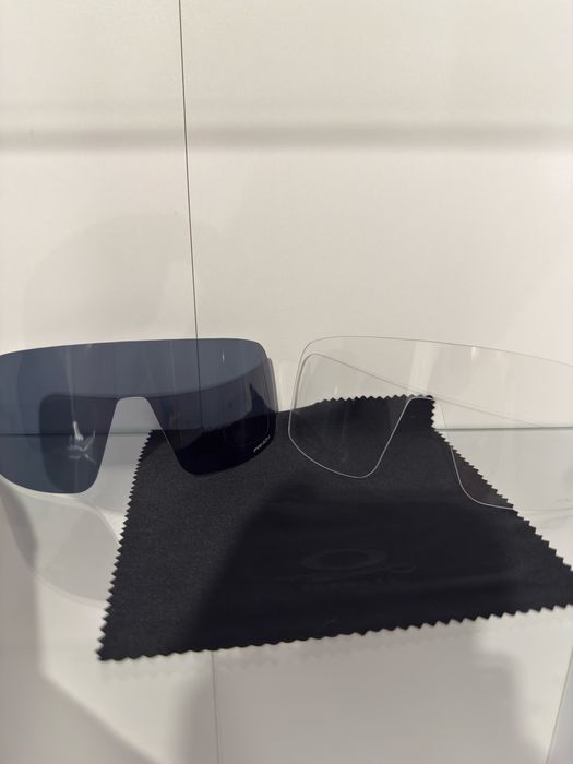 okualry sportowe oakley sutro