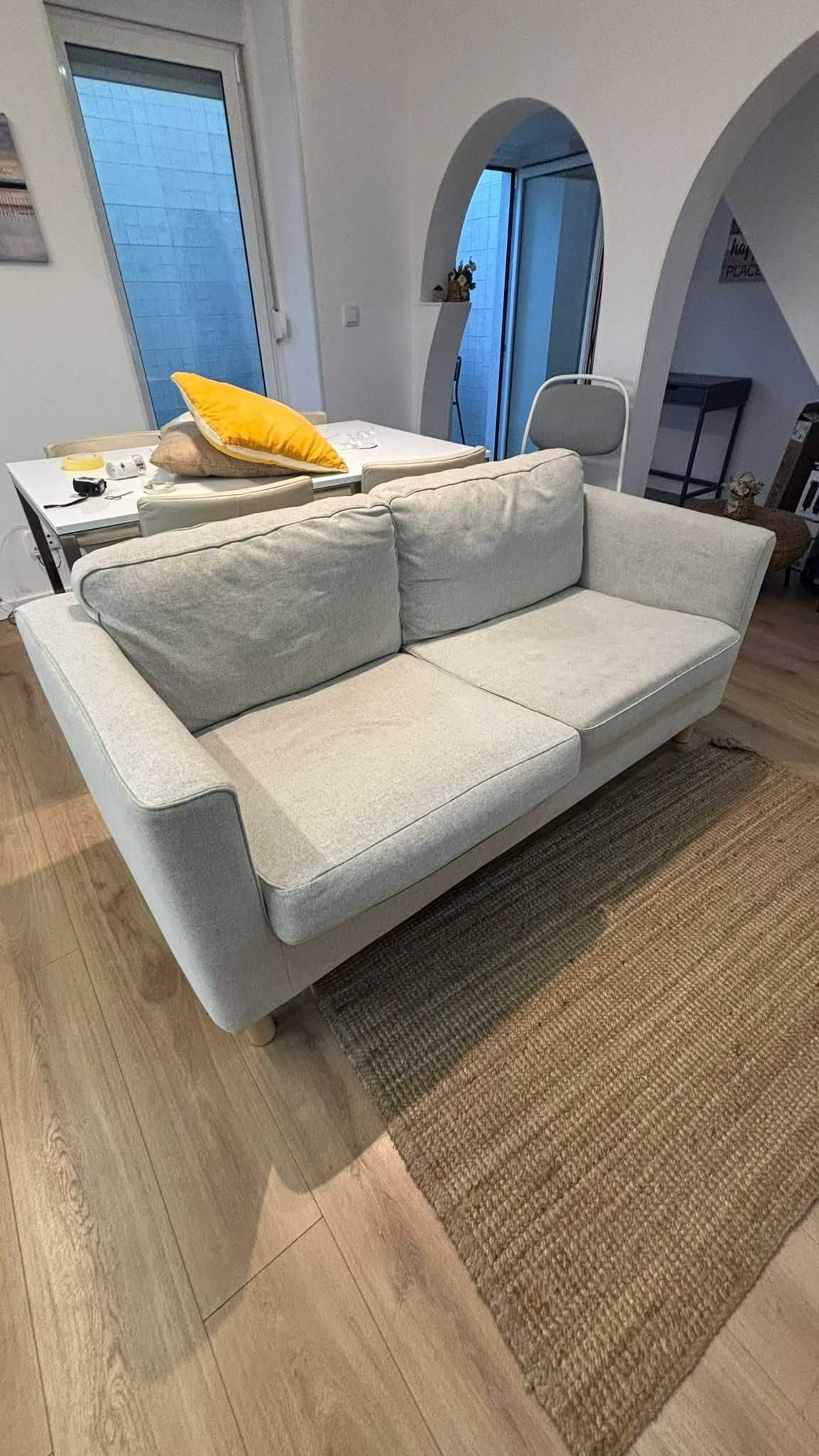 Sofá IKEA PARUP 2 lugares bege