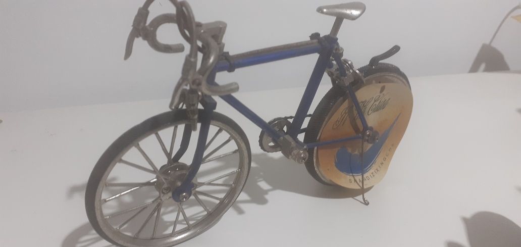 Bicicletas antigas isqueiros
