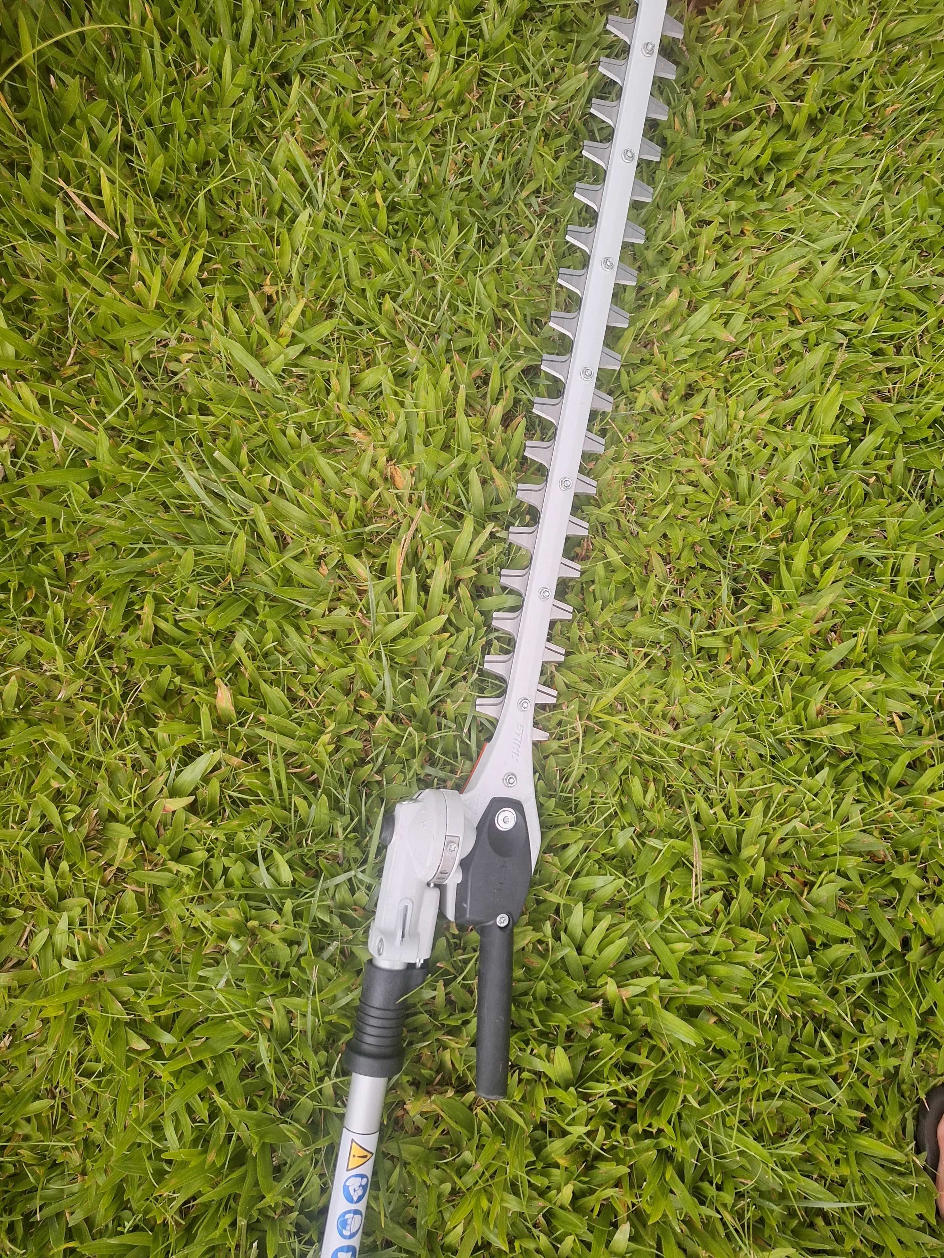 Aparador de sebes marca STIHL