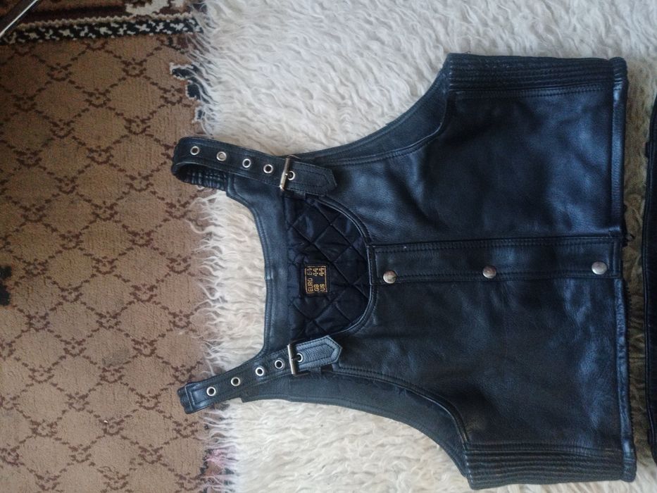 Кожаный костюм штаны и пиджак