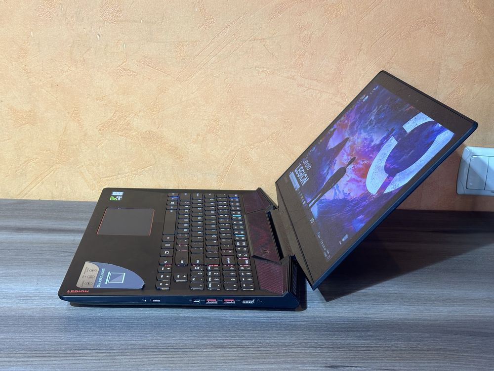 Потужний ігровий 4K Legion Y720(Core i7/GTX1060/16DDR4/SSD+HDD/4K IPS)