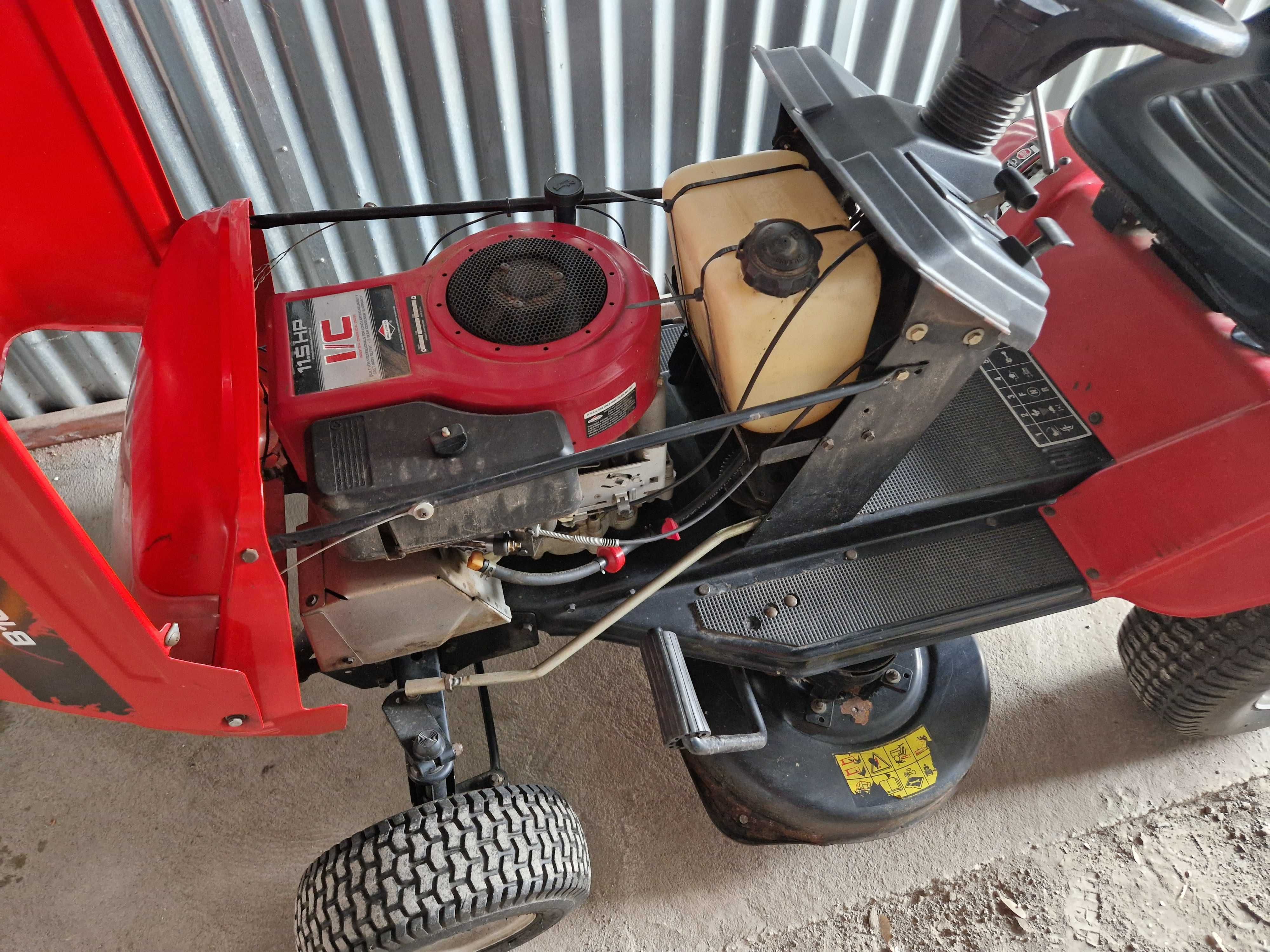 Kosiarka MTD B10 Rasentrac + przyczepka  Traktorek briggs & stratton