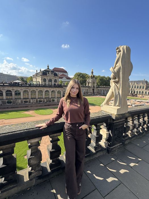 Репетитор з англійської/вчитель англійської