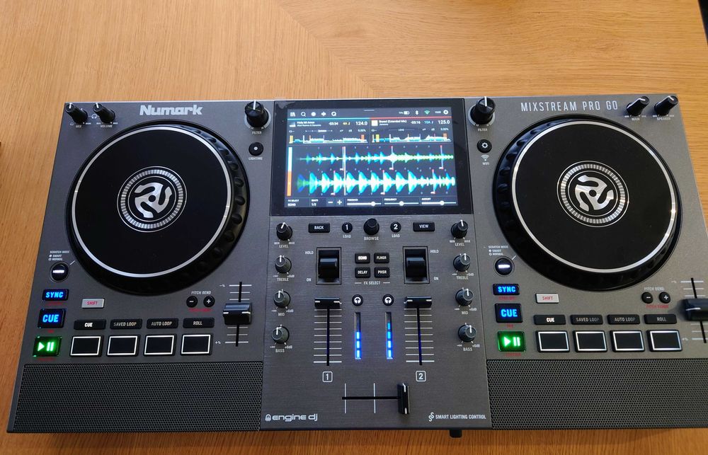 Numark MIXSTREAM PRO GO przenośna konsola dj