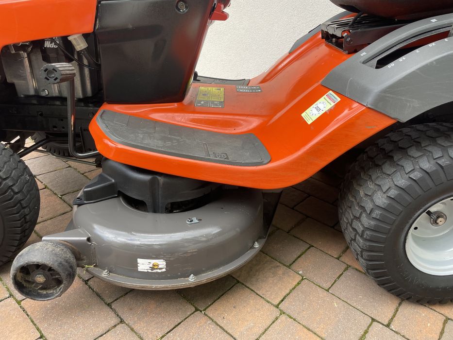 Traktorek kosiarka Husqvarna CTH 174 Hydro 17 km Kohler