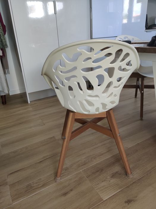 Cadeiras 2 em ótimo estado