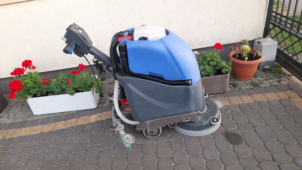 Szorowarka Numatic TT 4045