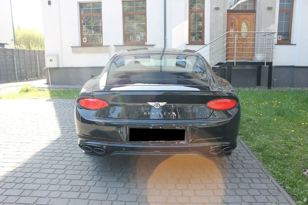 Bentley Continental GT V8 Black Edition Mulliner