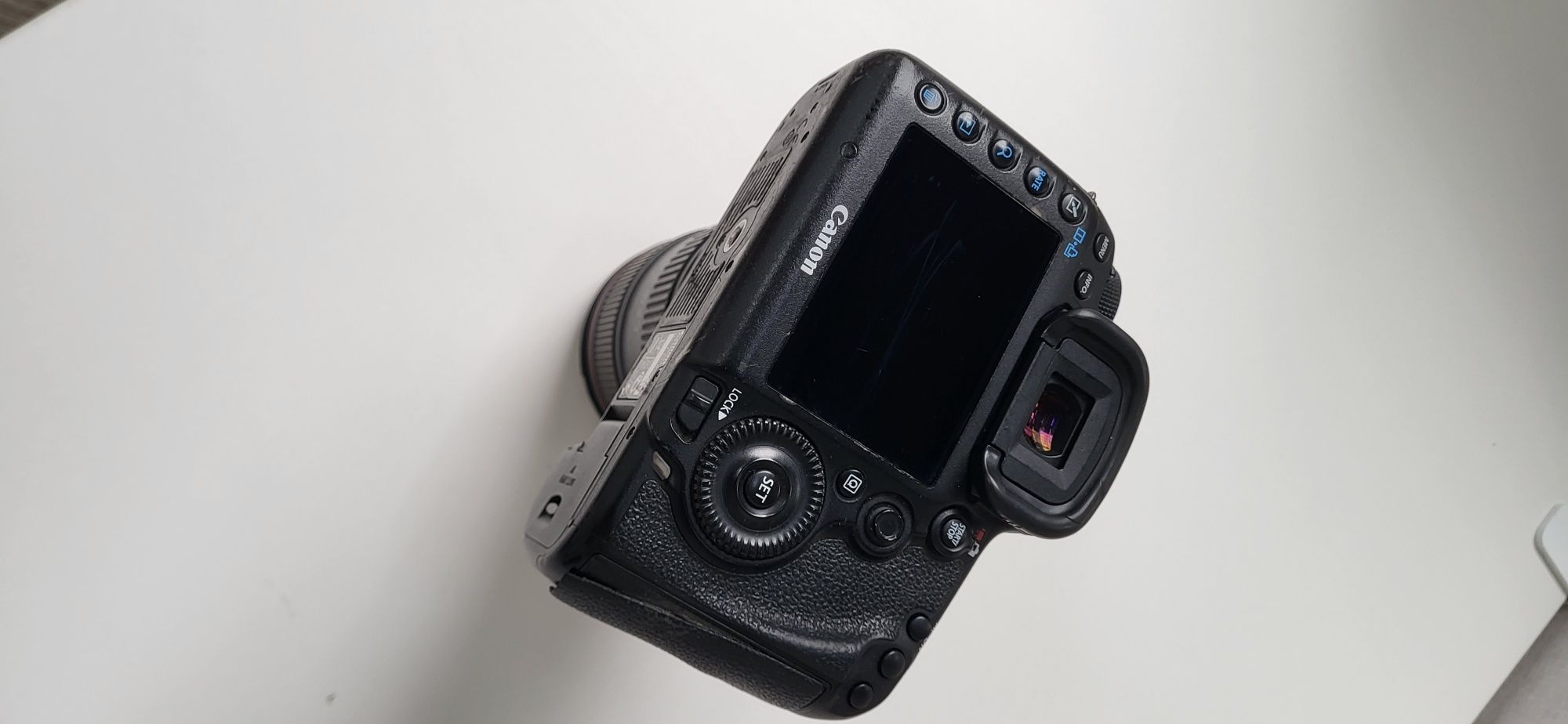 Canon 5D Mark3 na części
