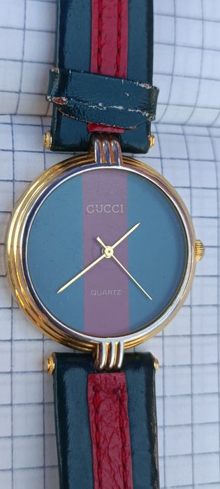 Часи,годинник GUCCI кварцові