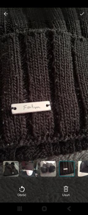 Czapka ciepła z pomponami Tanio