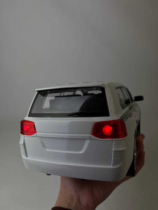 Дитяча радіокерована машинка Toyota на пульті іграшковий джип Крузак