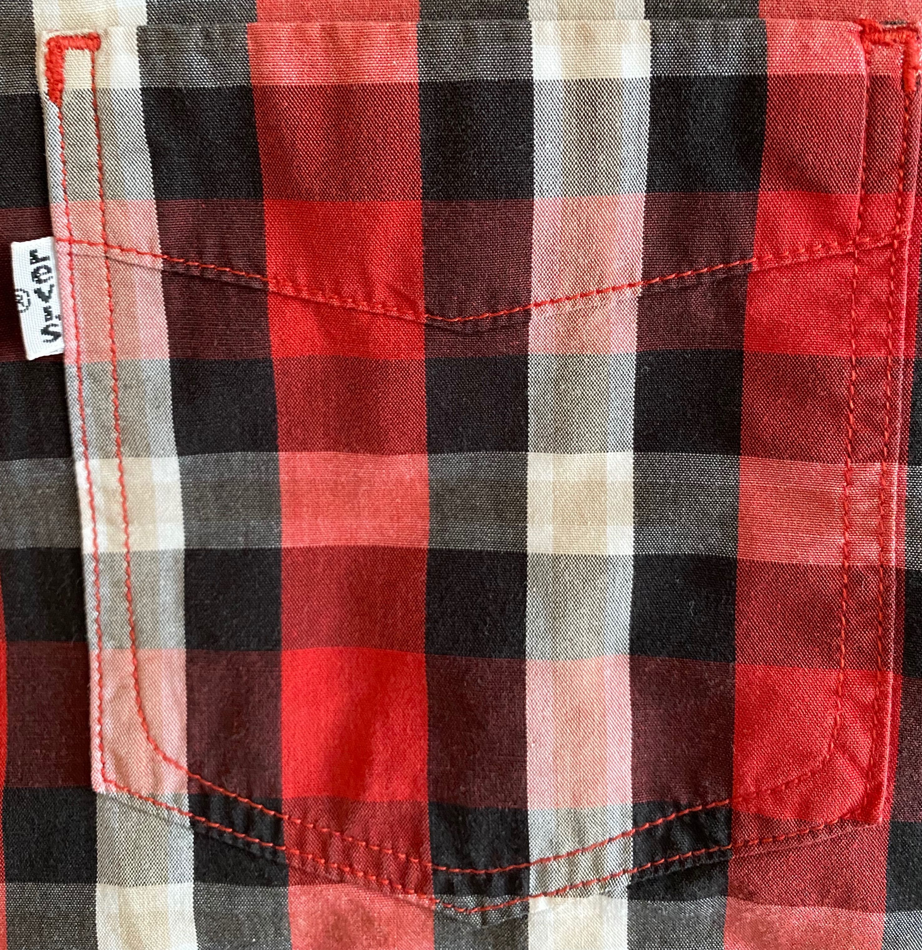 Camisa Levi's - xadrez vermelho/preto/branco