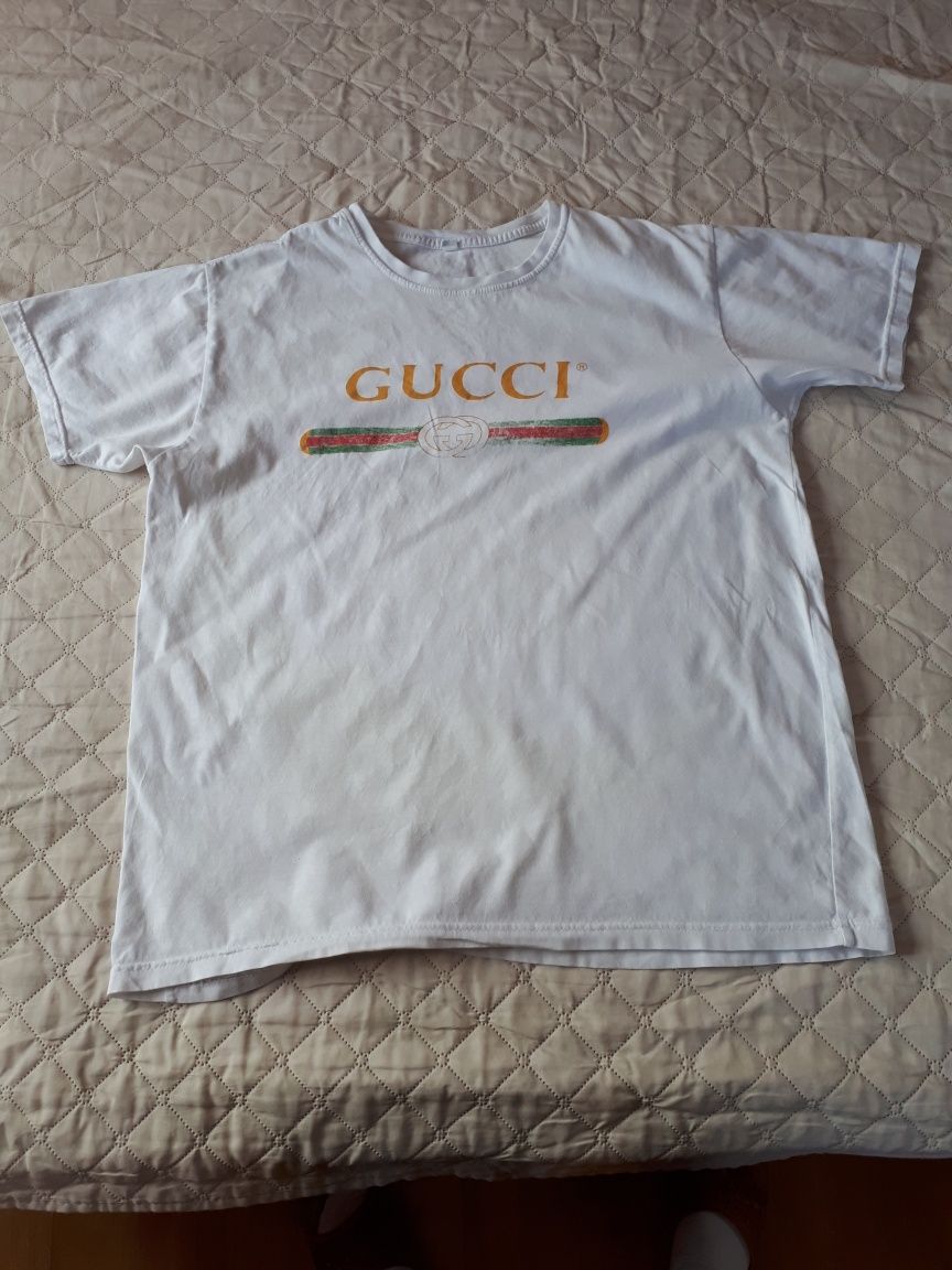 Bluzka z napisem "Gucci" M