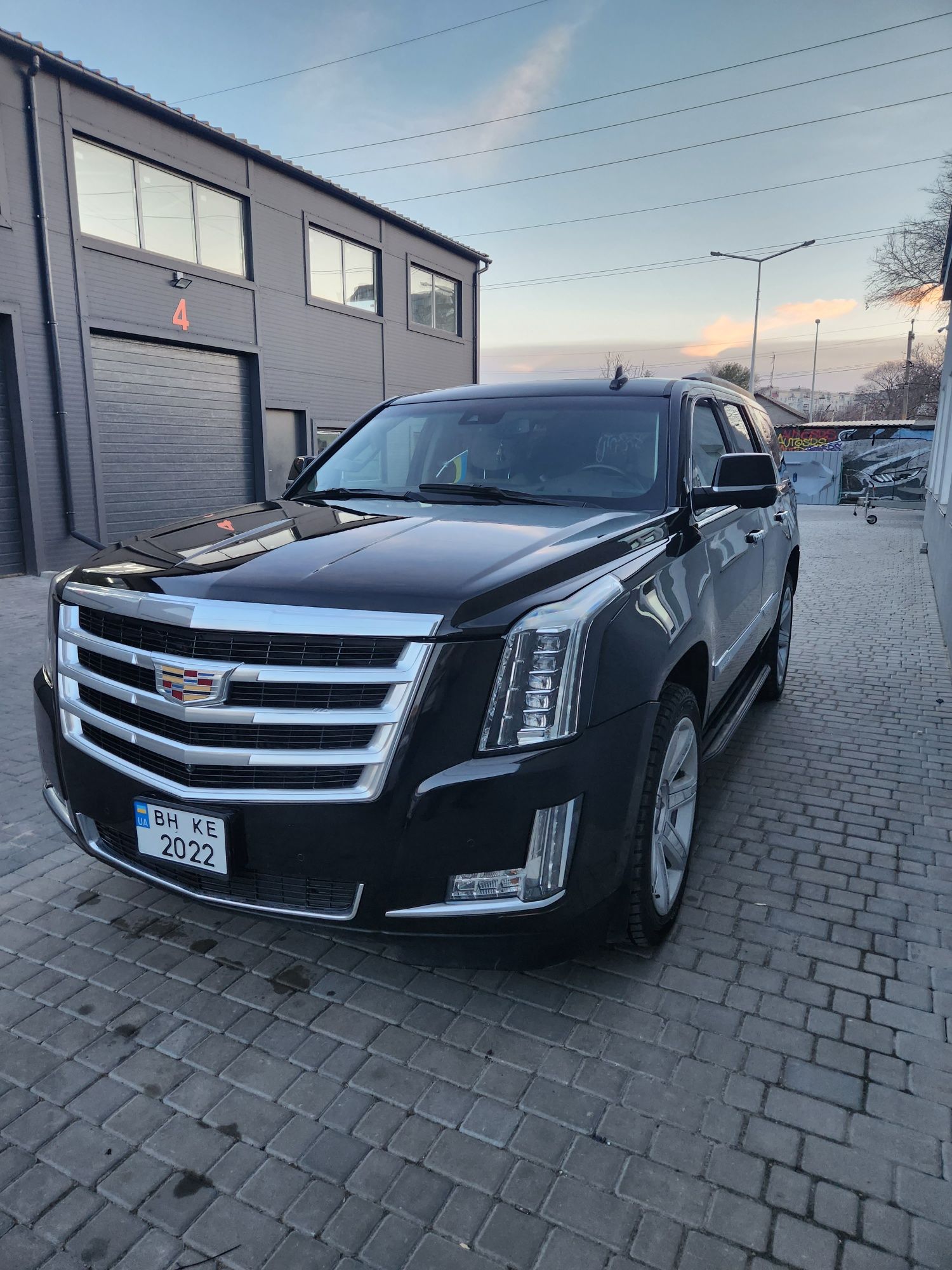 Cadillac escalade