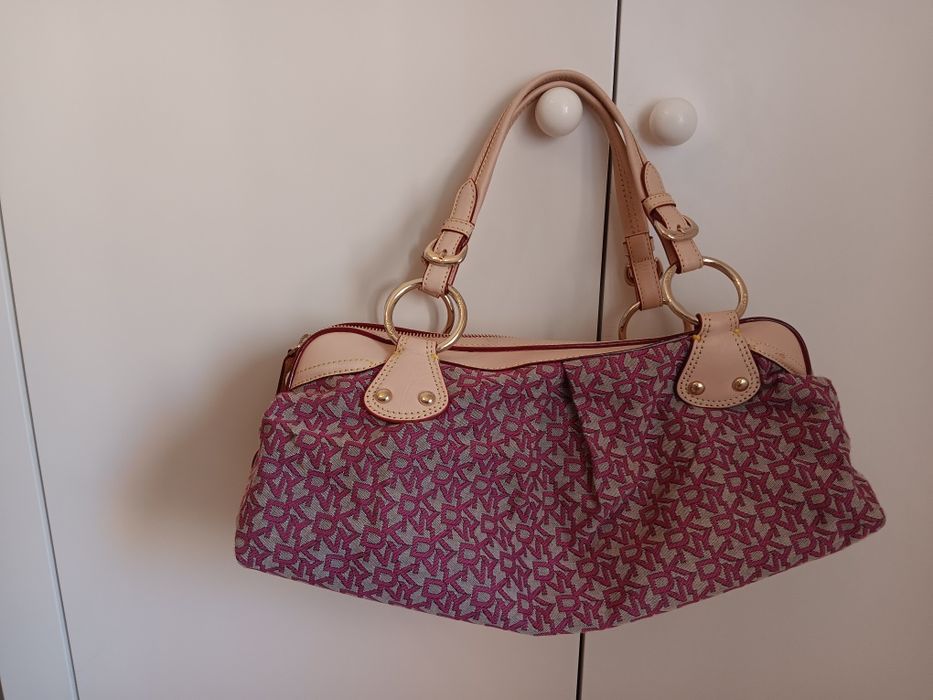 Malas DKNY como novas.