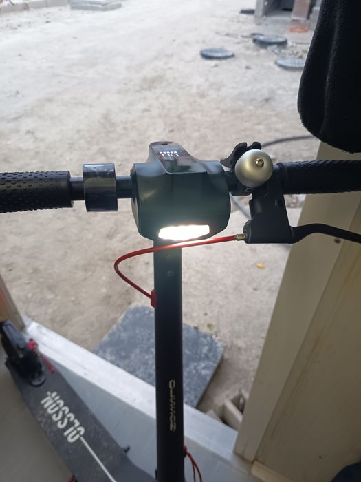 Trotinete elétrica Olsson para arranjar