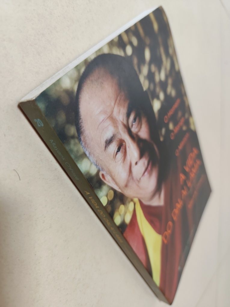 Livro: A Vida do Dalai Lama - O Homem, O Monge, O Místico