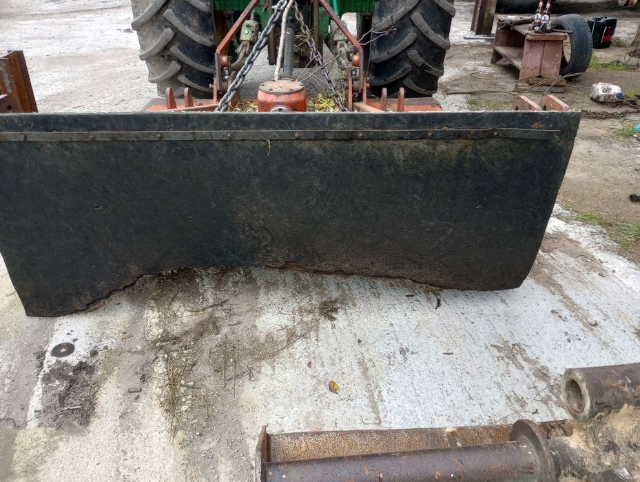 Mulczer leśny do gałęzi krzaków