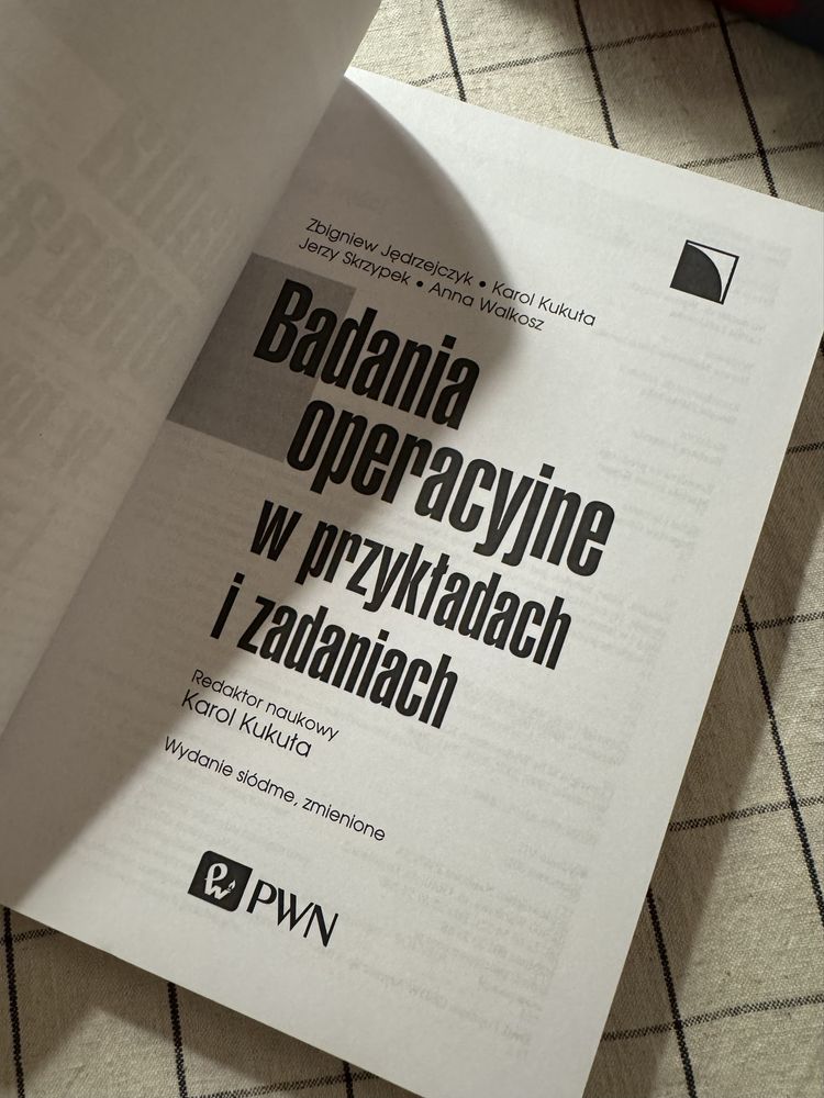 Badania operacyjne w przykładach i zadaniach PWN Zbigniew Jędrzejczyk