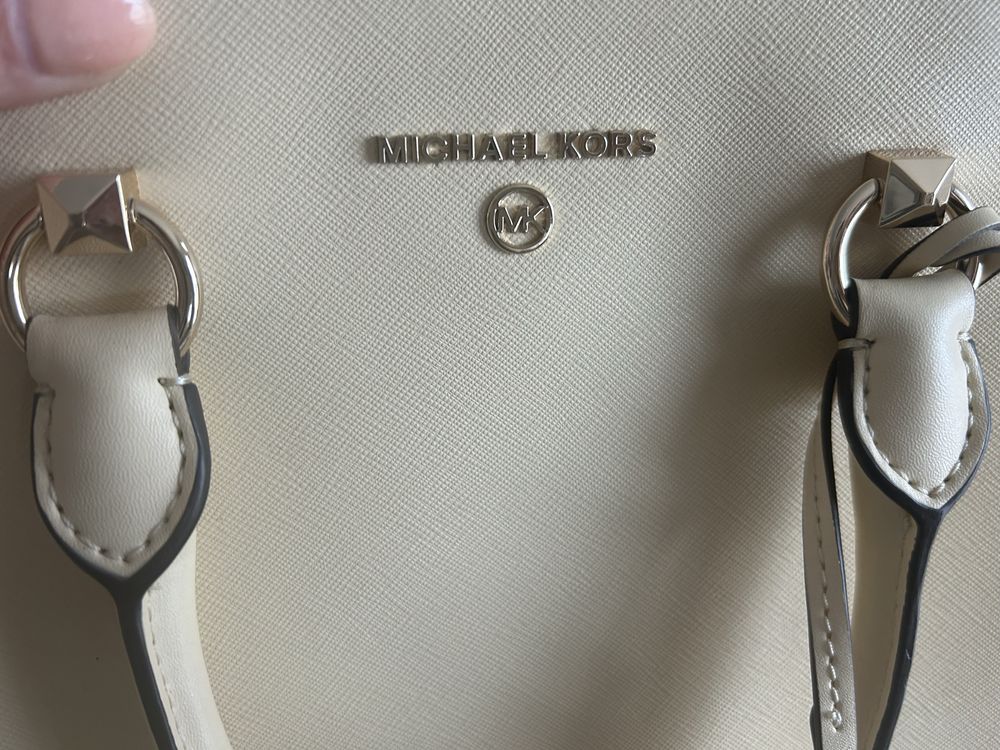 Mala autentica Michael Kors por estrear