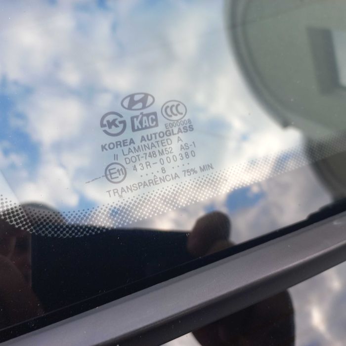 Hyundai Tucson, I покоління  2.0 DOHC МТ (142 к.с.) 4WD  Base