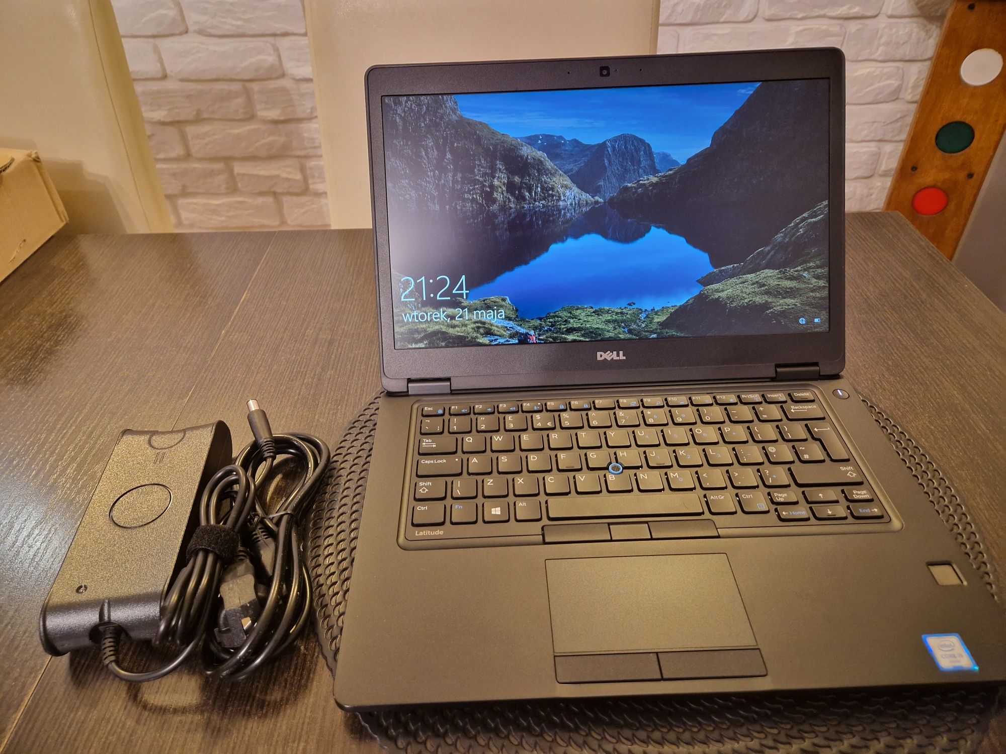 Laptop Dell Latitude E5480