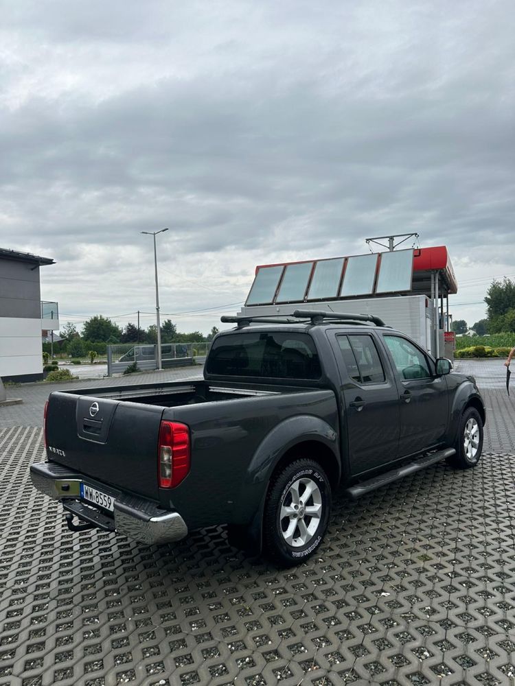 Nissan Navara 2.5 dci 4x4 automat reduktor hak Salon Polska
