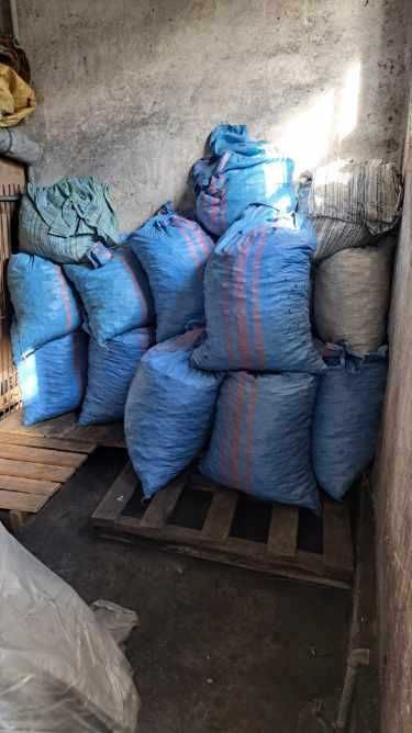 sprzedam 750kg węgla typ orzech