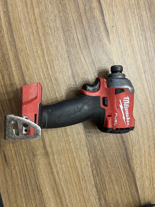 OKAZJA! Zakrętarka Milwaukee M18 FID2 – 226 Nm, w pełni sprawna!