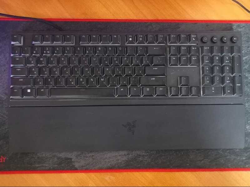 Клавиатура Razer Ornata V3