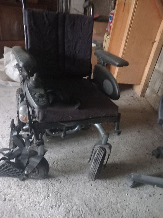 Cadeira eléctrica preço  negociável