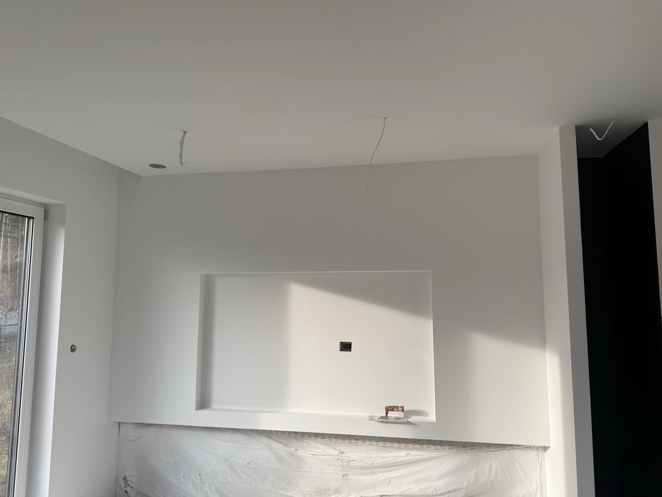 Szpachlowamie malowanie natryskiem