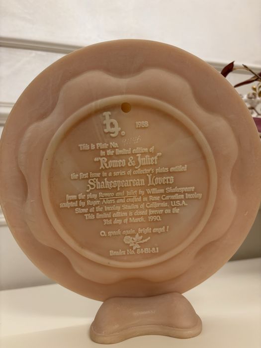 Продаю колекційну тарілку