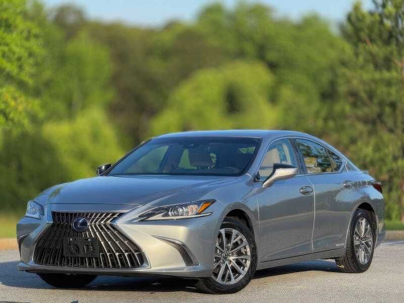 2022 Lexus ES 300h