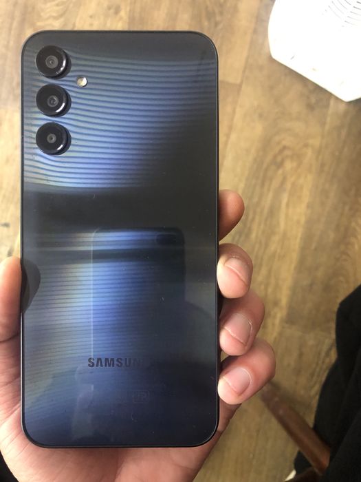 Продам Samsung A24 6/128