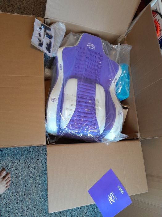 Крісло для геймерів Proove Gaming Geek White/Purple