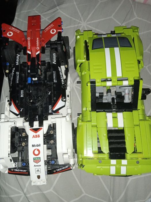 Машинки лего. Фірмені.