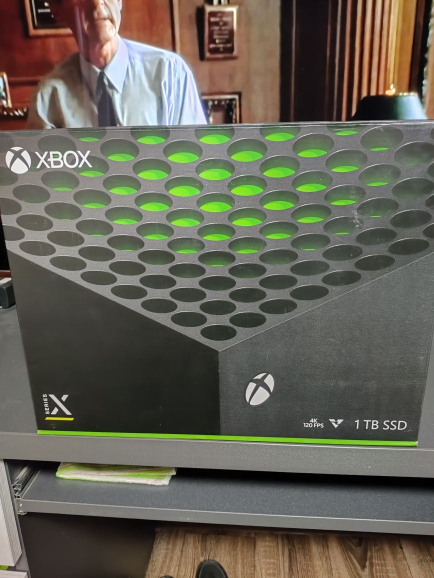 Продам XBOX серия X