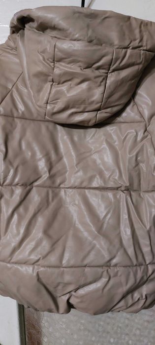 Куртка екокожа беж