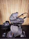 Maxi Cosi Nova 4 z fotelikiem Pebble i z bazą ISOFIX