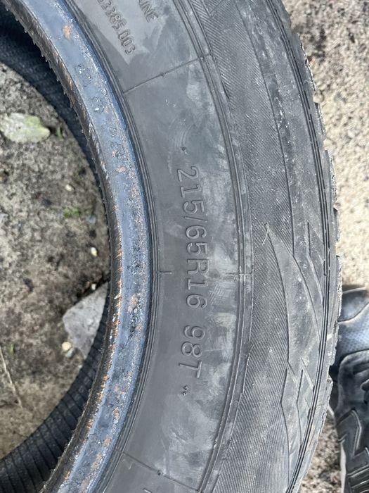 Rosava SnowGard 215/65R16 98T