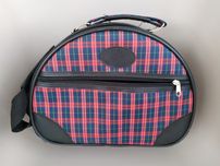 Necessaire rígido para viagem
