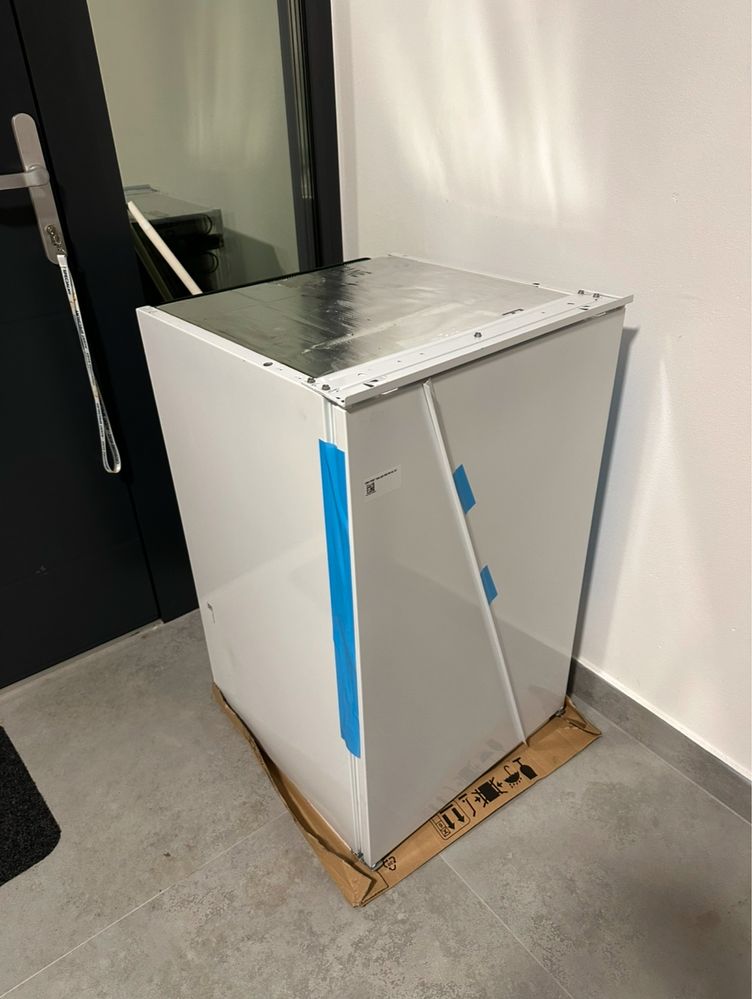 Nowa lodówka Electrolux LRB2AE88S 87,3 cm