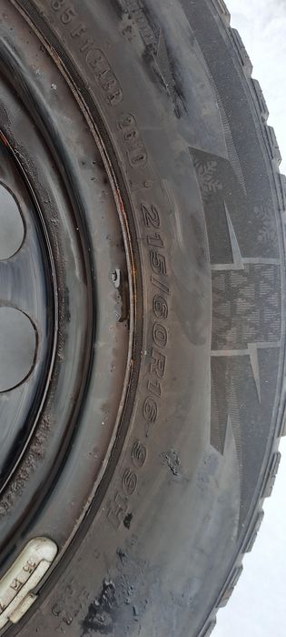 Felgi stalowe 16 5x112 z oponami Nexen 215/60r16