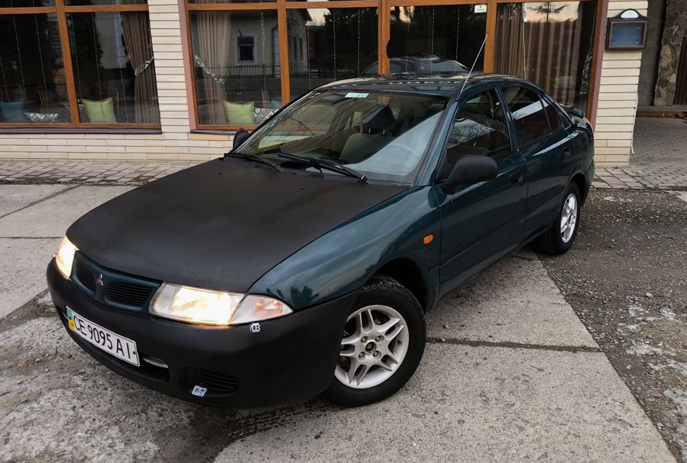 Mitsubishi Carisma 1.6 бензин 1996 року Авто Карізма Машина