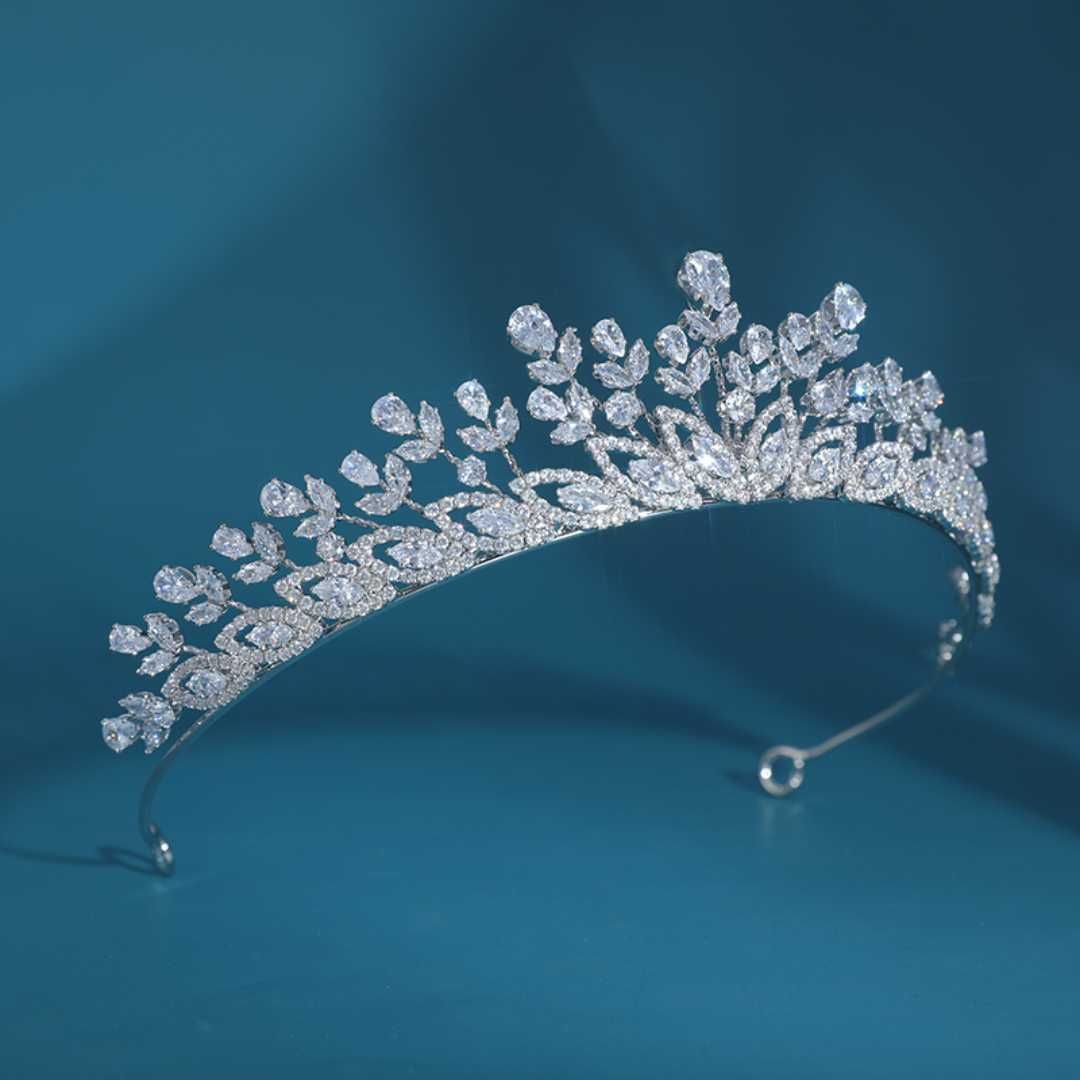 Tiaras e coroas para noivas