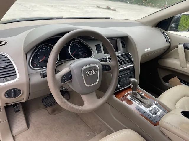 Audi Q7 S LINE V8 potwierdzenie przebiegu , zadbany